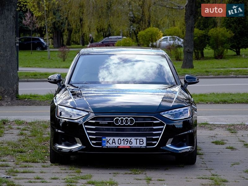Седан Audi A4 2023 в Киеве