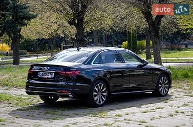 Седан Audi A4 2023 в Киеве