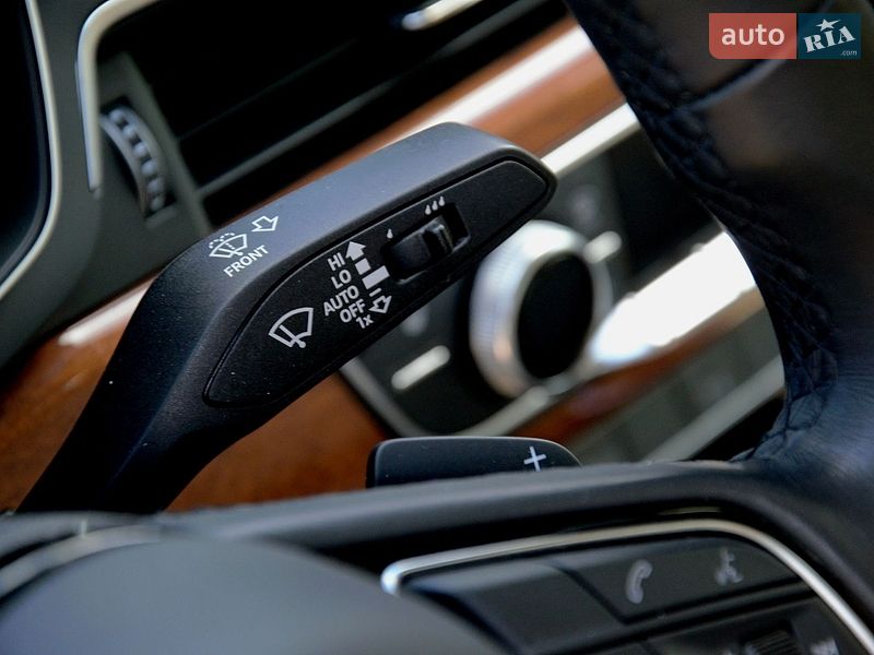 Седан Audi A4 2023 в Киеве