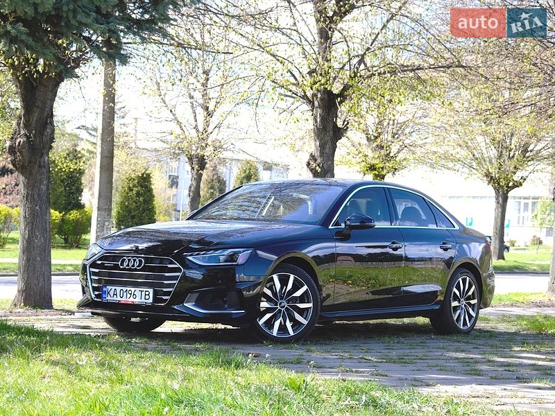 Седан Audi A4 2023 в Киеве