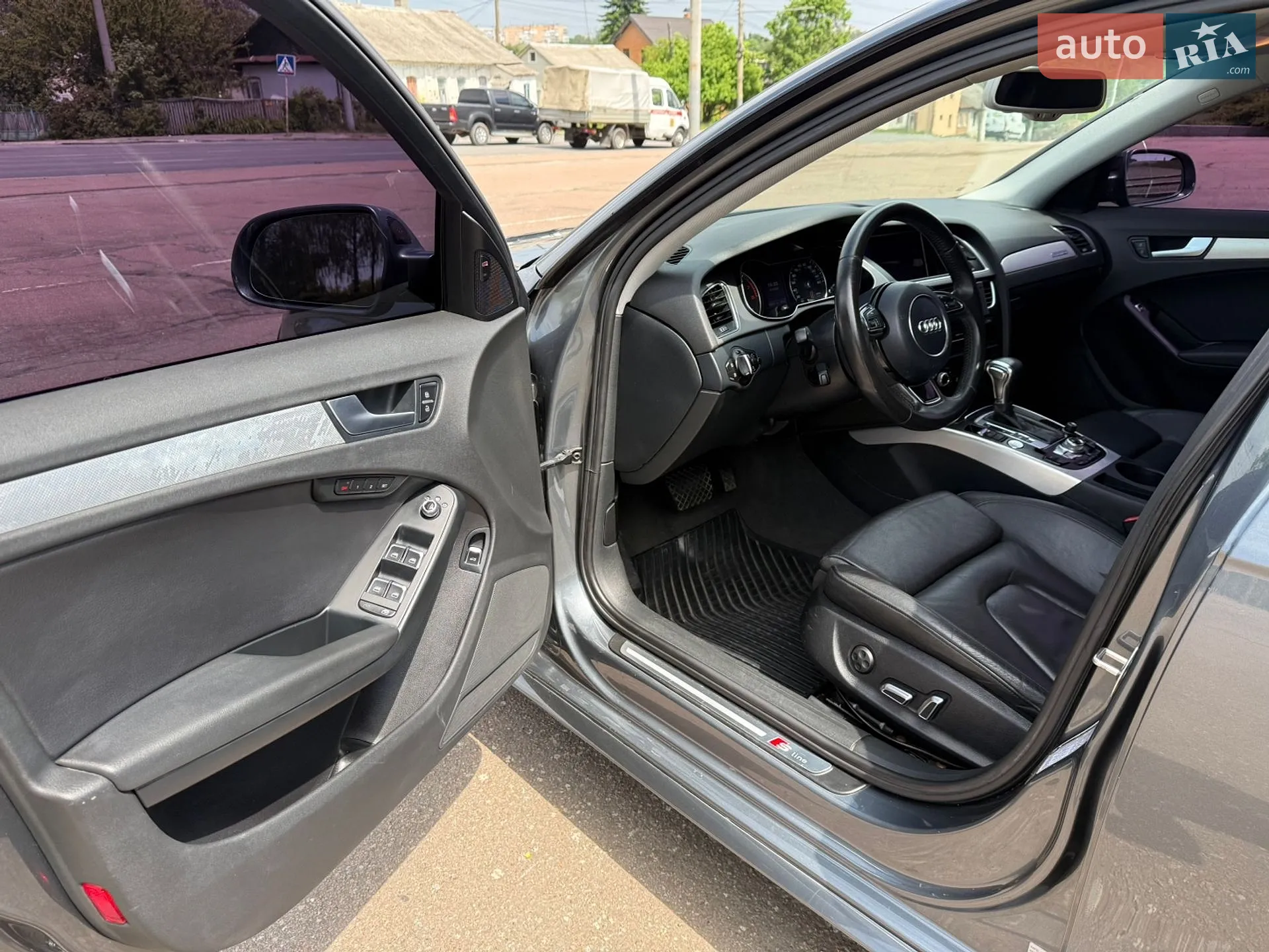 2013 Audi A4 - мініатюра 12
