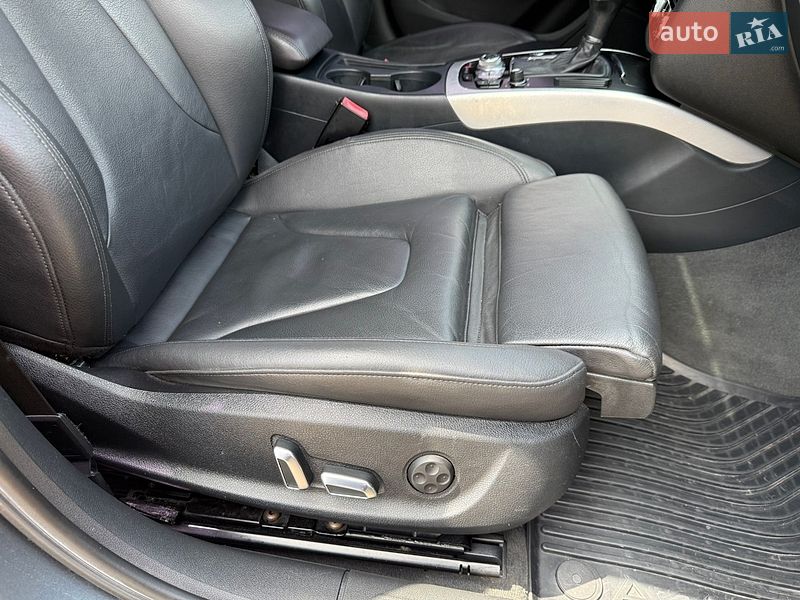 Седан Audi A4 2013 в Житомирі