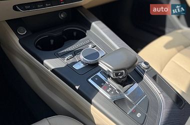 Седан Audi A4 2016 в Львове