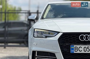 Седан Audi A4 2016 в Львове