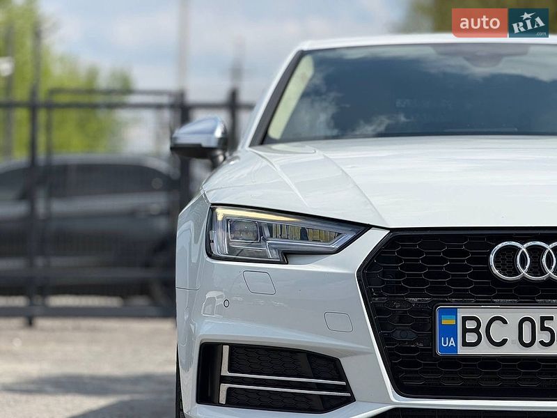 Седан Audi A4 2016 в Львове