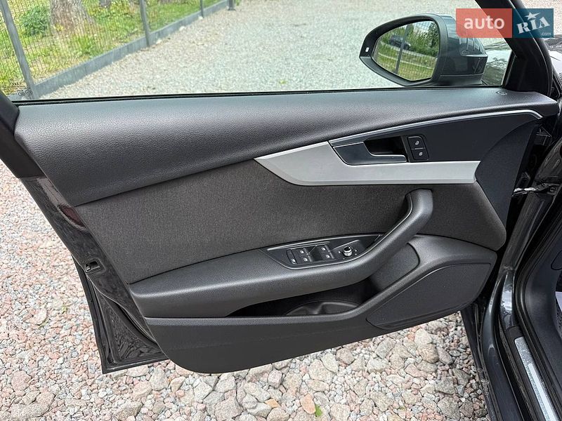 Универсал Audi A4 2016 в Стрые