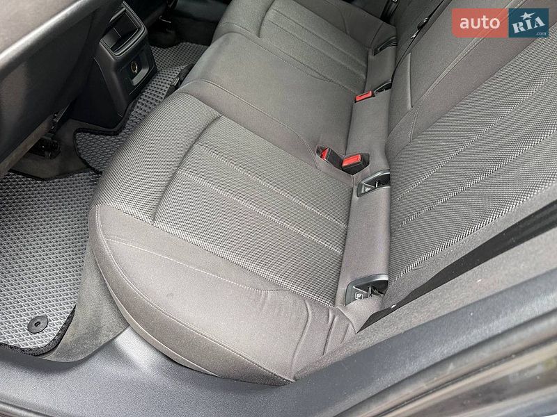 Универсал Audi A4 2016 в Стрые