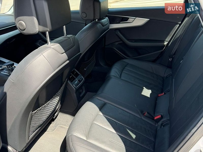 Седан Audi A4 2016 в Василькове