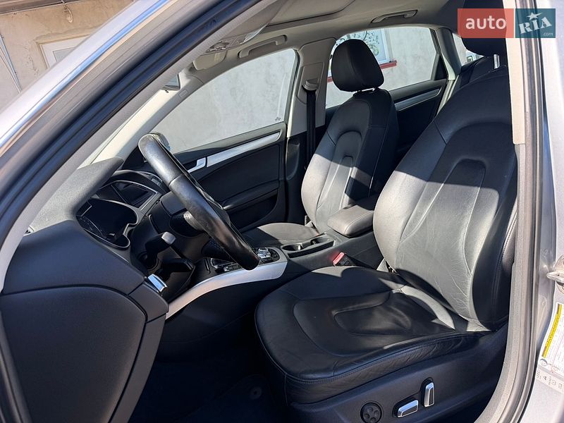 Седан Audi A4 2014 в Луцке