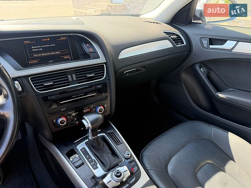 Седан Audi A4 2014 в Луцке