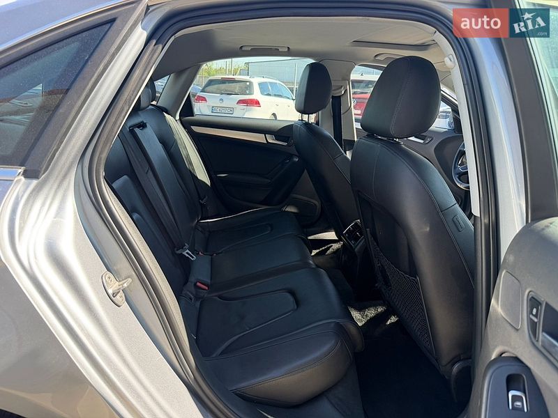 Седан Audi A4 2014 в Луцке