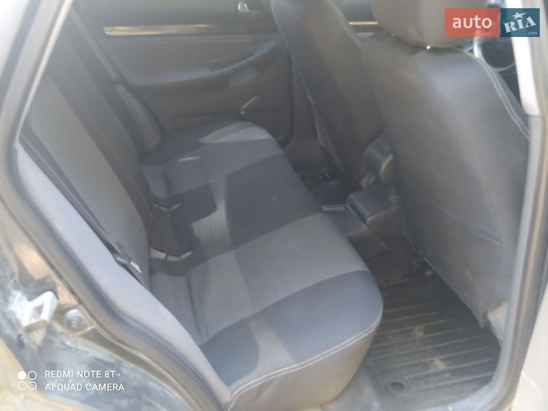 Седан Audi A4 1998 в Золочеве