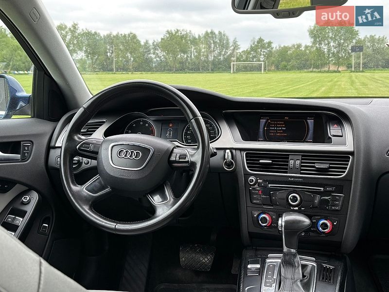 Седан Audi A4 2012 в Тернополе