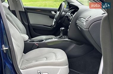 Седан Audi A4 2012 в Тернополе