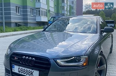 Седан Audi A4 2014 в Новояворовске