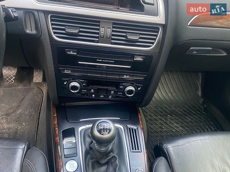 Седан Audi A4 2014 в Новояворовске фото 23 Седан Audi A4 2014 в Новояворовске