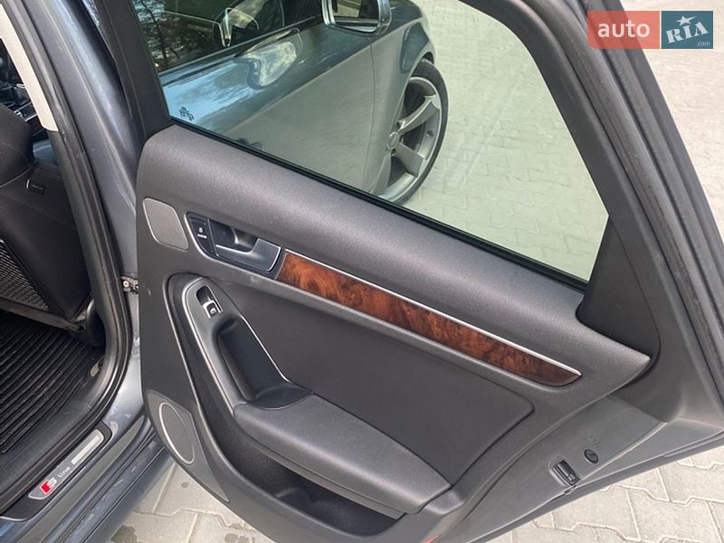 Седан Audi A4 2014 в Новояворовске фото 30 Седан Audi A4 2014 в Новояворовске