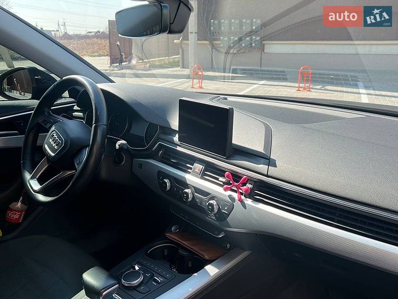Универсал Audi A4 2018 в Львове