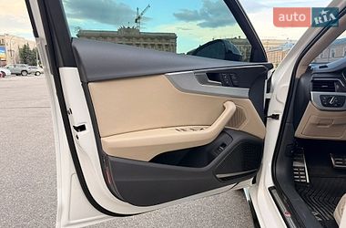 Седан Audi A4 2016 в Харькове