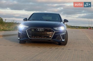 Седан Audi A4 2022 в Виннице