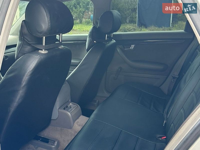Седан Audi A4 2000 в Львові