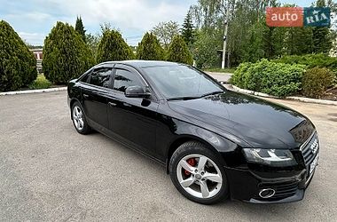 Седан Audi A4 2010 в Ладыжине