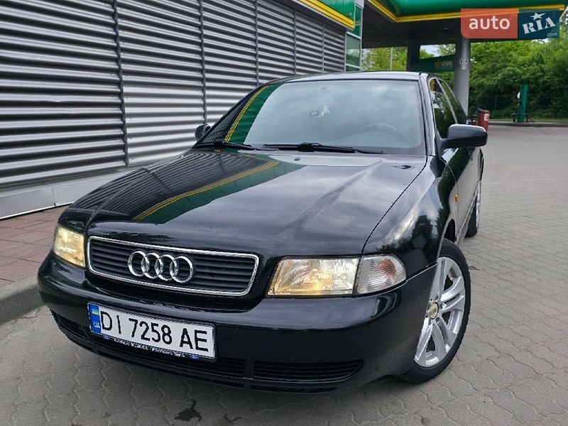 Універсал Audi A4 1998 в Калуші