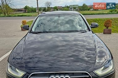 Седан Audi A4 2012 в Яворове