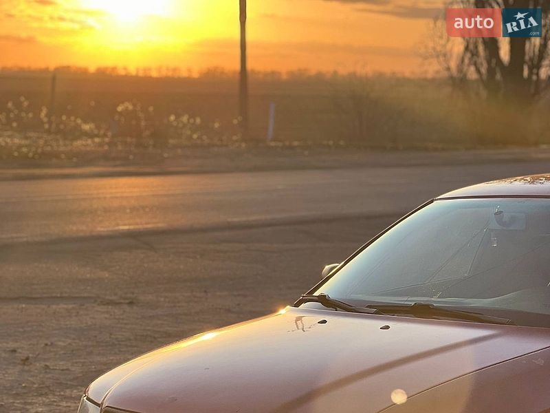Седан Audi A4 1996 в Борисполе
