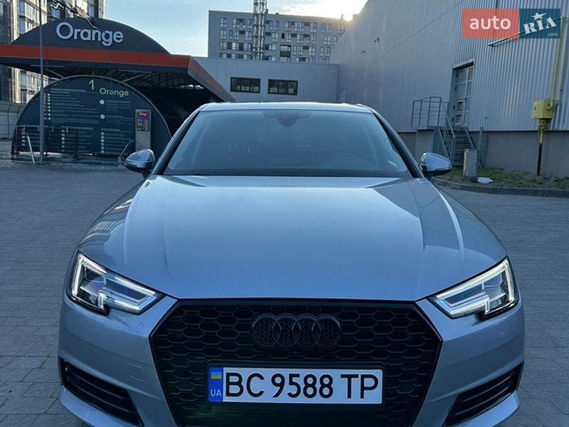 Седан Audi A4 2016 в Львове