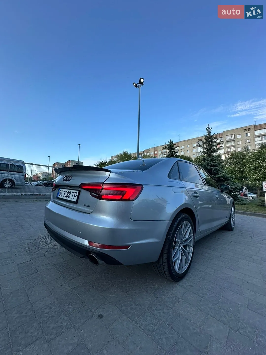 2016 Audi A4 - мініатюра 16