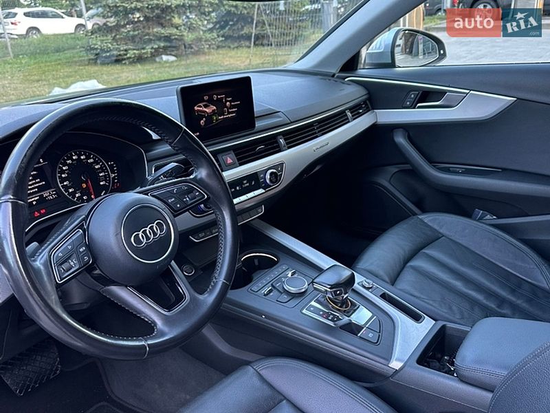 Седан Audi A4 2016 в Львове