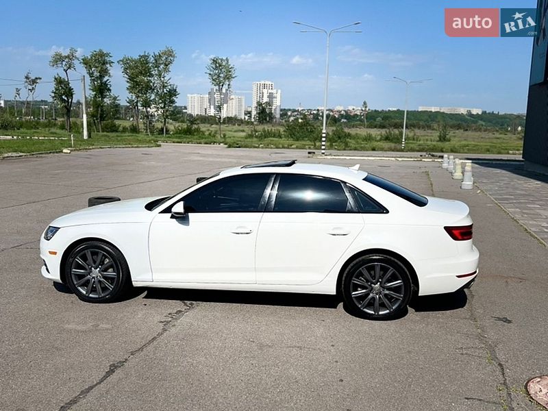Седан Audi A4 2016 в Харкові