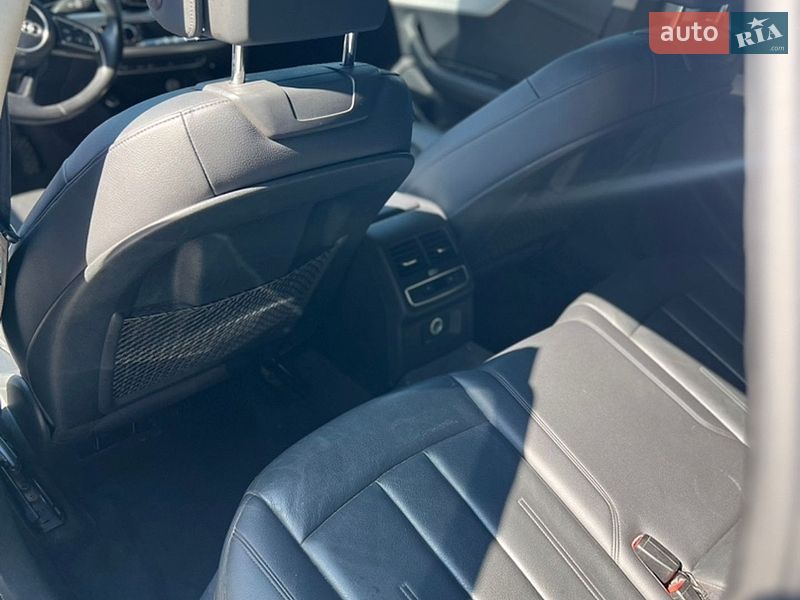 Седан Audi A4 2016 в Харкові