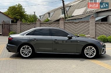 Седан Audi A4 2023 в Вінниці