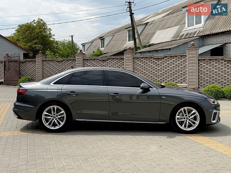 Седан Audi A4 2023 в Вінниці