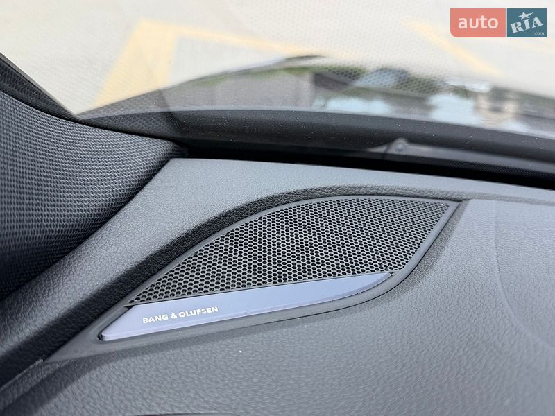 Седан Audi A4 2023 в Вінниці
