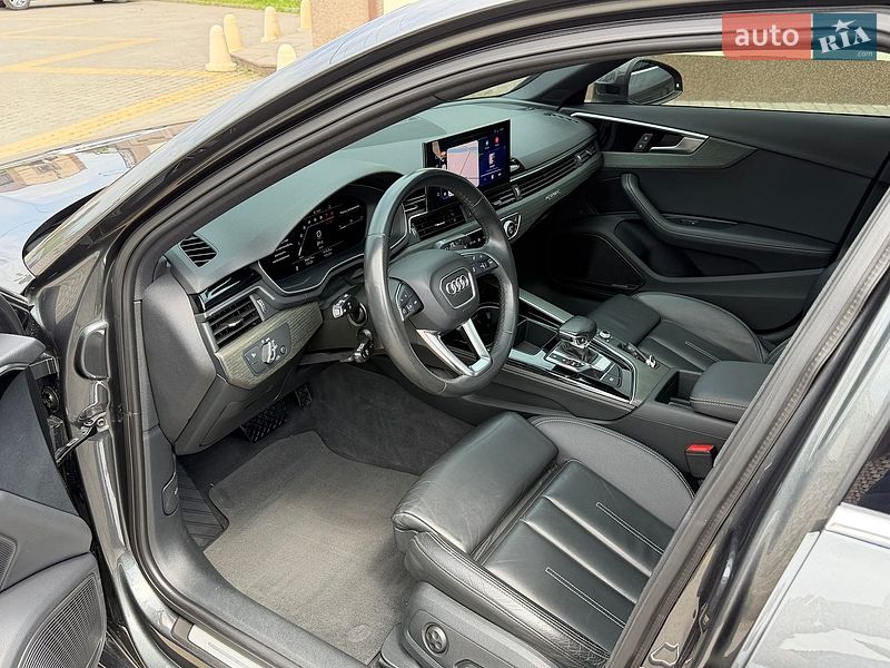Седан Audi A4 2023 в Вінниці