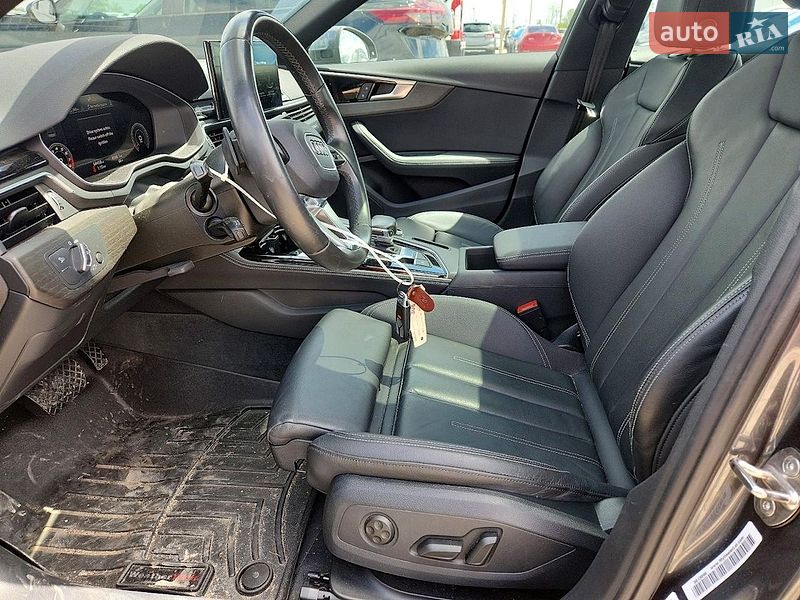 Седан Audi A4 2021 в Львові