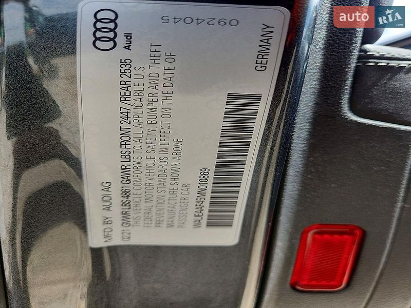 Седан Audi A4 2021 в Львові