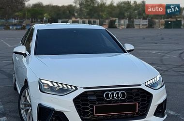 Седан Audi A4 2022 в Дніпрі