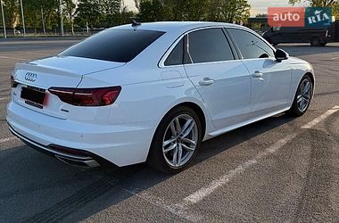Седан Audi A4 2022 в Дніпрі