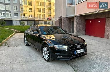 Седан Audi A4 2014 в Ивано-Франковске