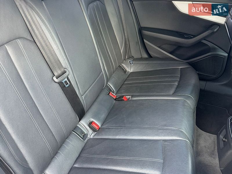 Седан Audi A4 2016 в Одессе
