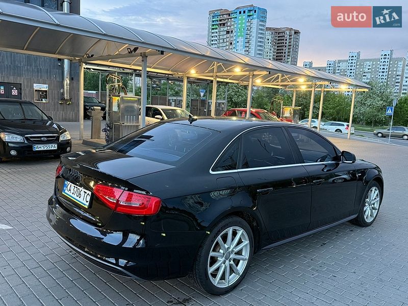 Седан Audi A4 2015 в Киеве