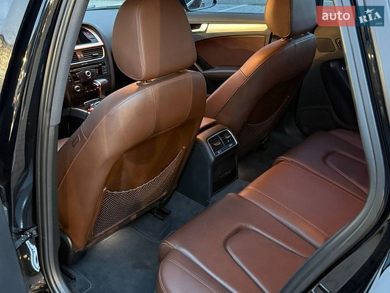 Седан Audi A4 2015 в Киеве