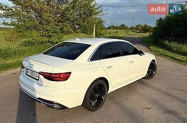 Седан Audi A4 2020 в Яготине