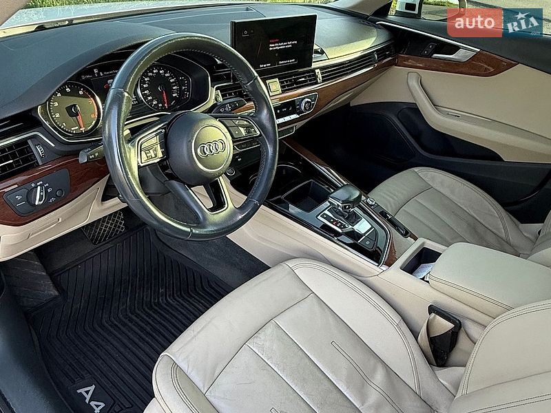 Седан Audi A4 2020 в Яготине