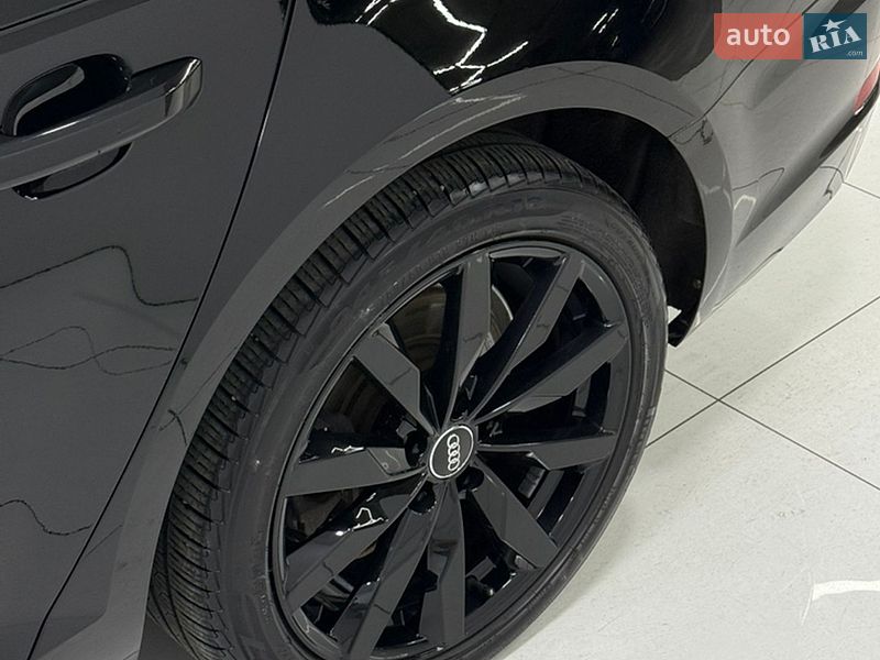 Седан Audi A4 2017 в Одессе
