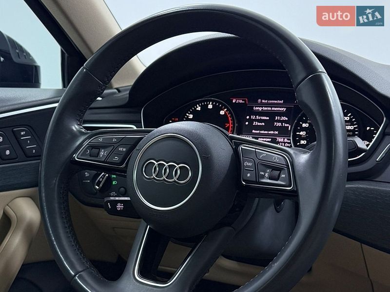 Седан Audi A4 2017 в Одессе